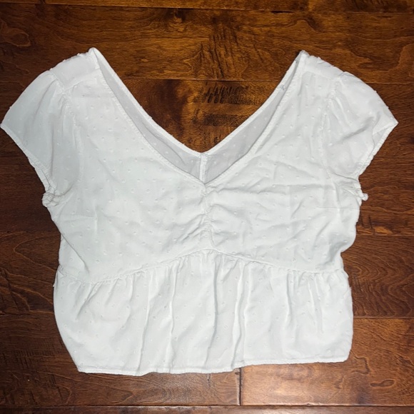 Hollister Tops - Hollister V White Top. Fits like a large